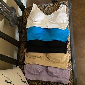 Women's Multi-Color Seamless Bras Set